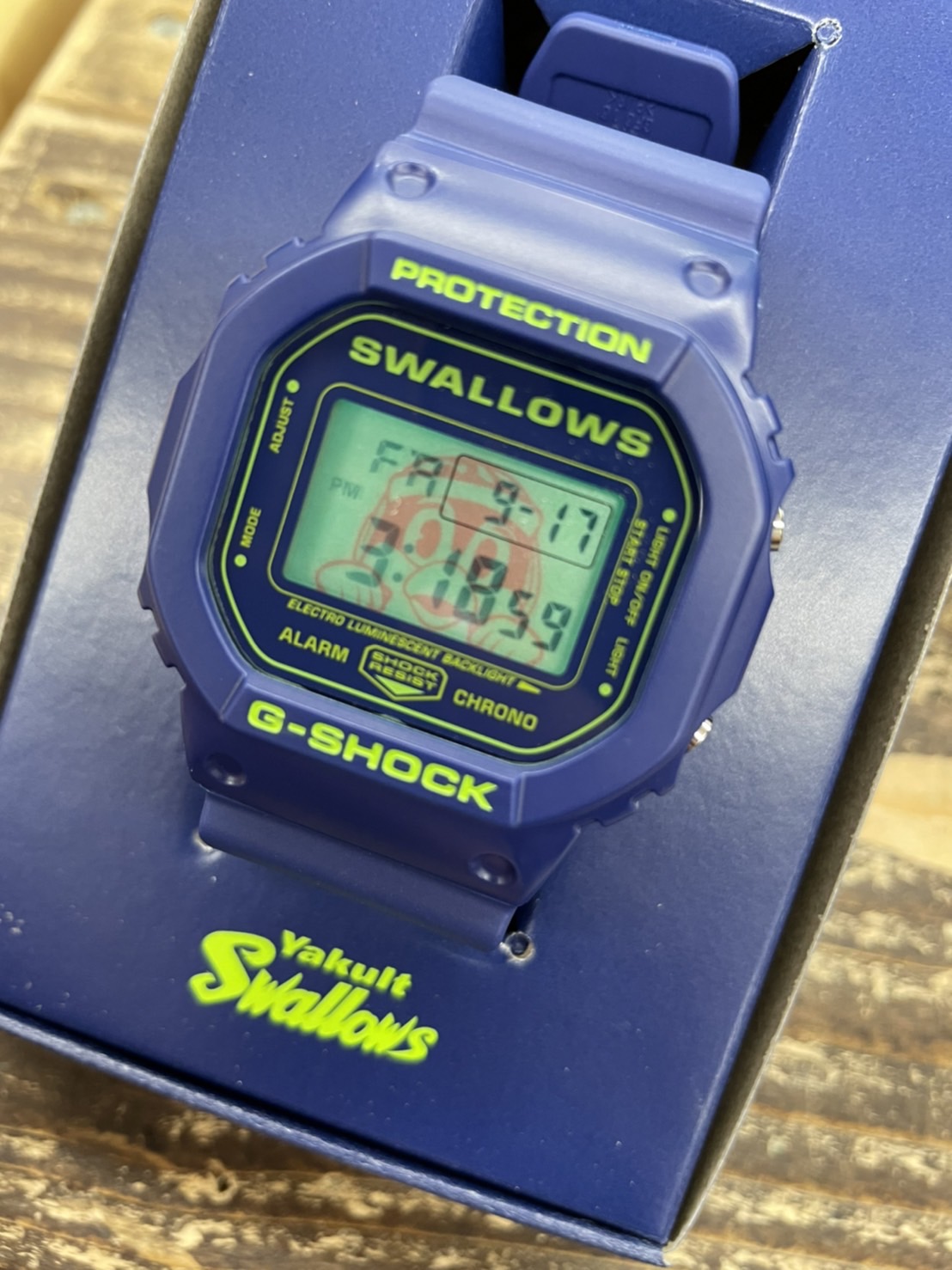 特価ブランド G-SHOCK 限定 ヤクルトスワローズ - 腕時計(デジタル 